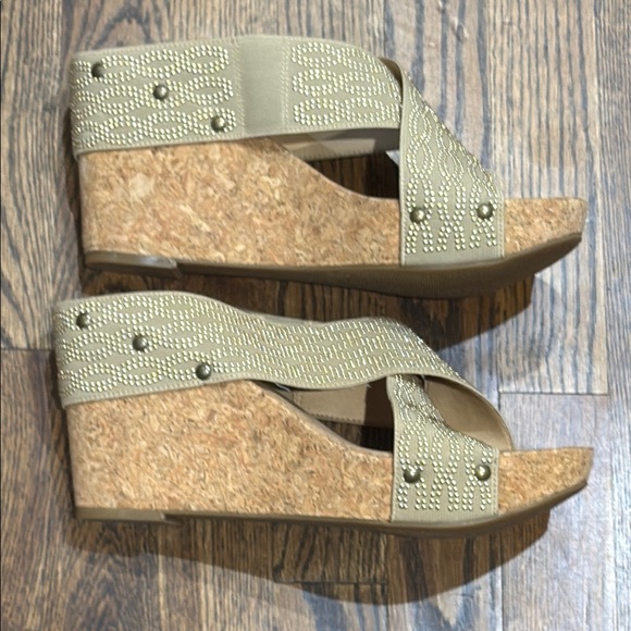 NWOB Lucky Brand Miller Studded Cork Wedge Platform Sandals 11M (41 EU) - Picture 3 of 8